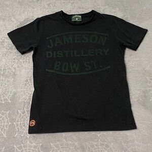 Jameson Whiskey Logo Shirt Mens M Gray Green Liquor Alcohol Graphic Print Tee